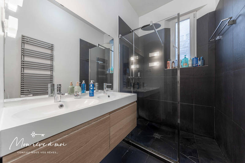 Appartement - 101 m² - 5 pièces