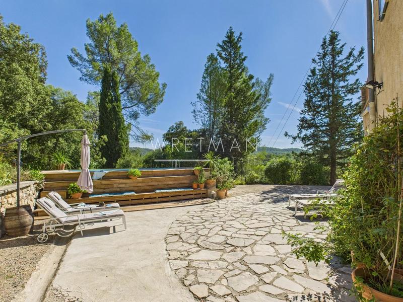 Villa - 177 m² - 7 pièces
