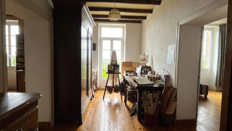 Maison - 300 m² - 7 pièces