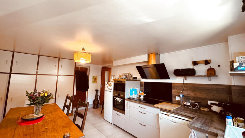 Maison - 180 m² - 6 pièces