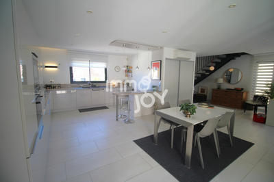 Maison - 128 m² - 5 pièces