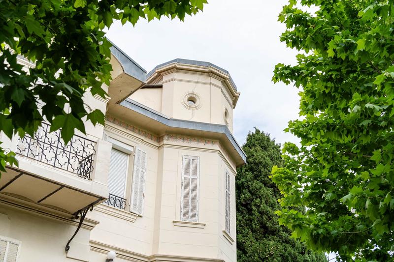 Bastide - 325 m² - 14 pièces