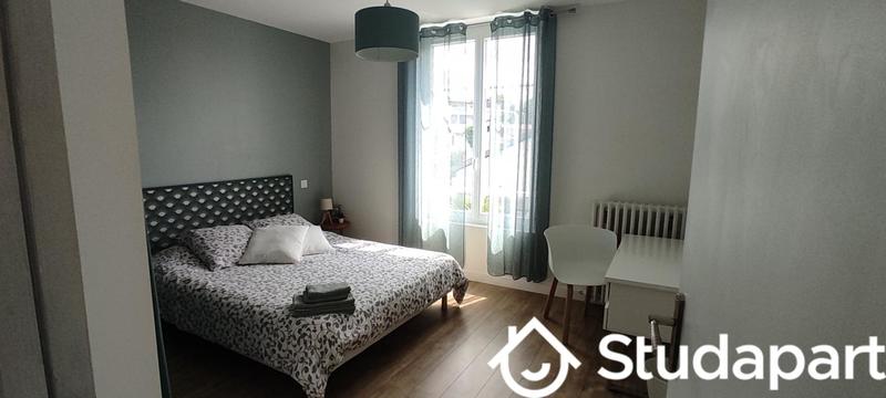 Chambre - 14 m² - 1 pièce