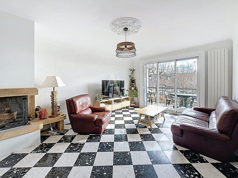 Maison - 135 m² - 7 pièces