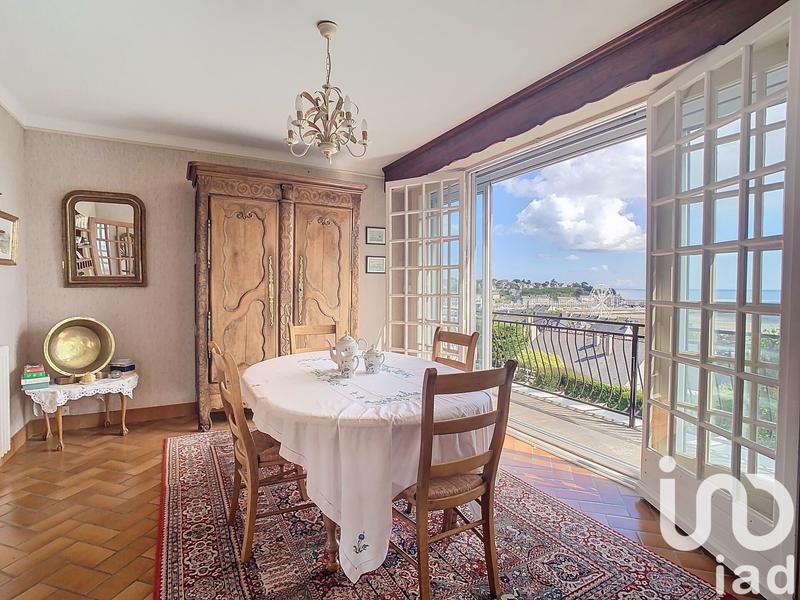 Maison - 165 m² - 10 pièces