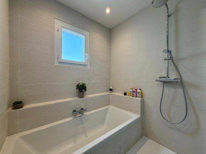 Maison - 108 m² - 5 pièces