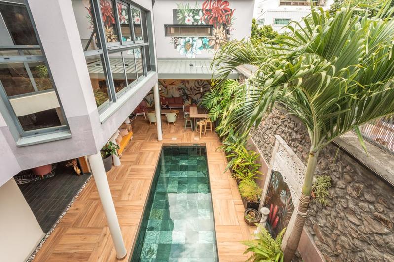 Maison d'architecte - 300 m² - 7 pièces