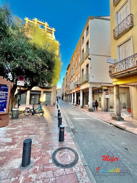 Local commercial - 130 m²