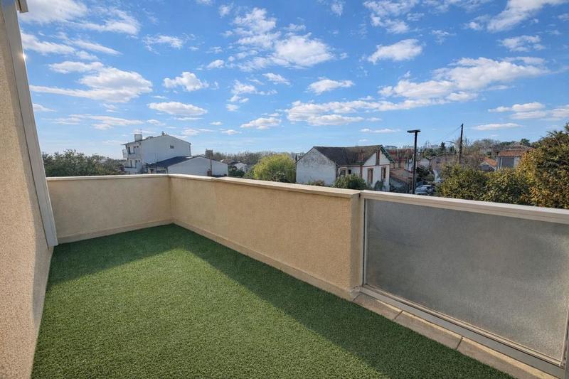 Duplex - 141 m² - 5 pièces