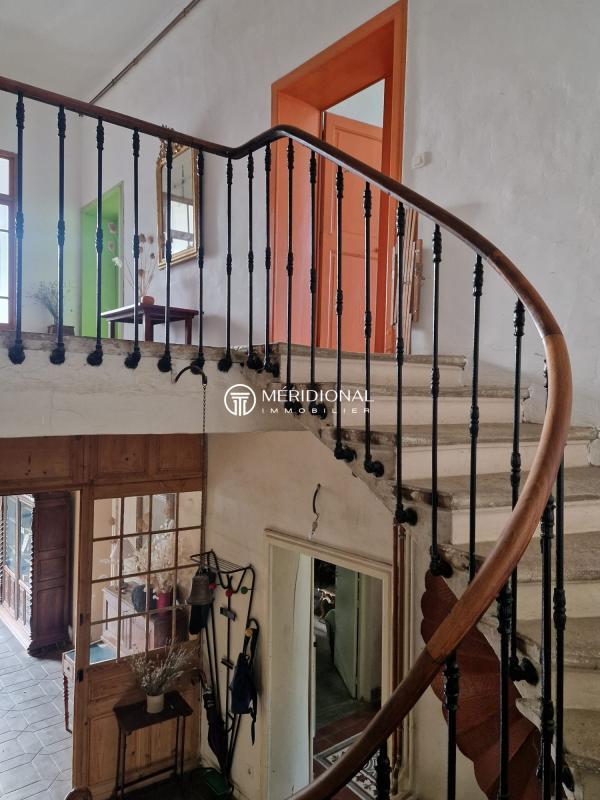 Maison de maîtres - 350 m² - 11 pièces