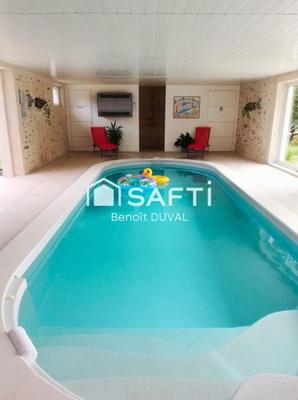 Maison - 226 m² - 10 pièces