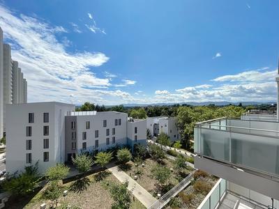 Appartement - 82 m² - 4 pièces