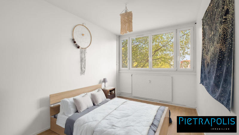 Appartement - 81 m² - 4 pièces