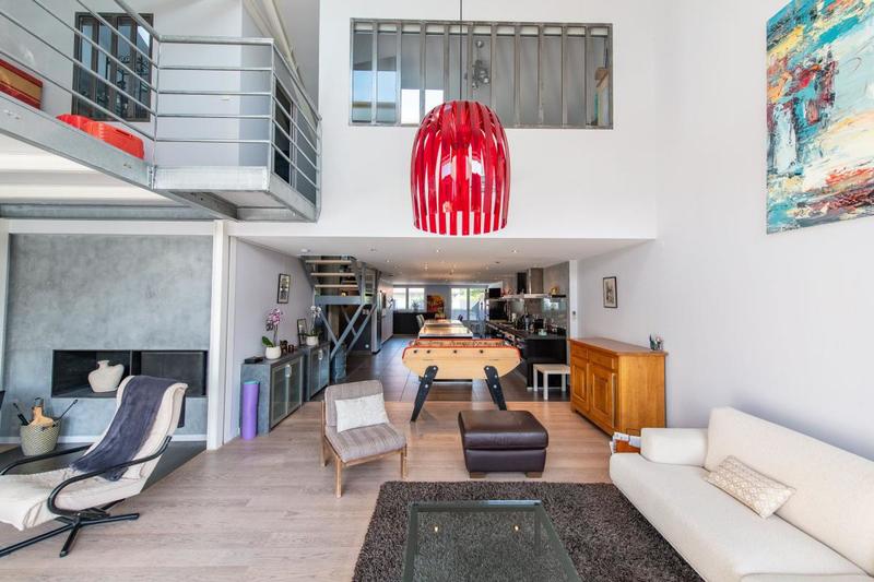 Loft - 185 m² - 4 pièces