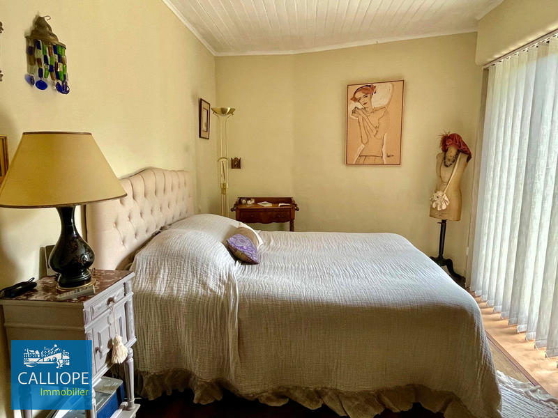 Maison - 208 m² - 8 pièces