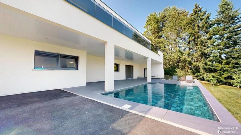 Demeure - 277 m² - 7 pièces