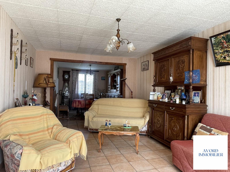 Maison - 80 m² - 5 pièces