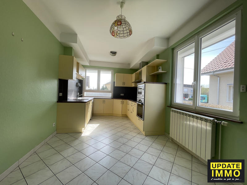 Maison - 137 m² - 8 pièces