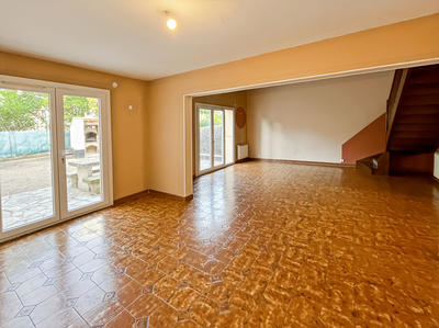 Maison - 90 m² - 5 pièces