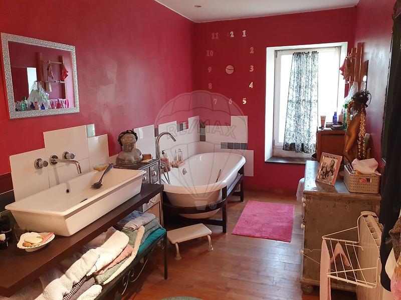 Maison - 192 m² - 5 pièces