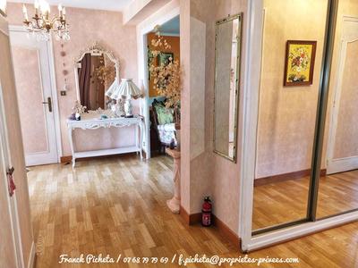 Appartement - 92 m² - 4 pièces