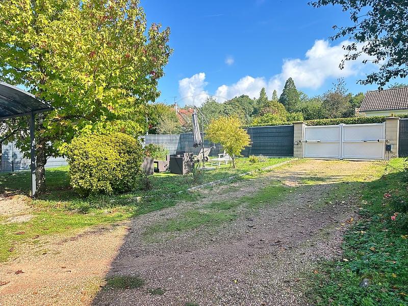 Maison - 96 m² - 4 pièces