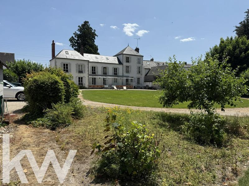 Maison ancienne - 246 m² - 7 pièces