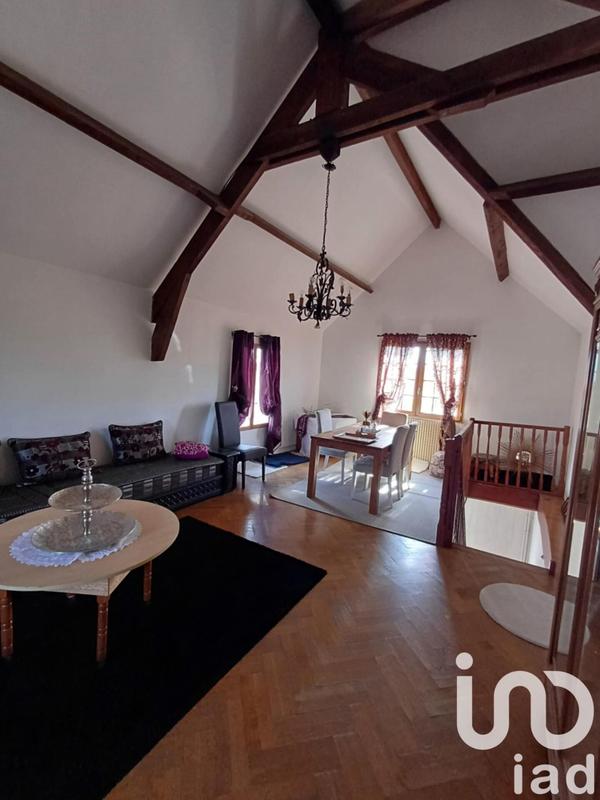 Maison - 229 m² - 10 pièces