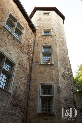 Maison - 439 m² - 10 pièces