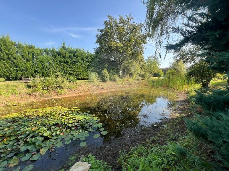 Demeure - 166 m² - 5 pièces