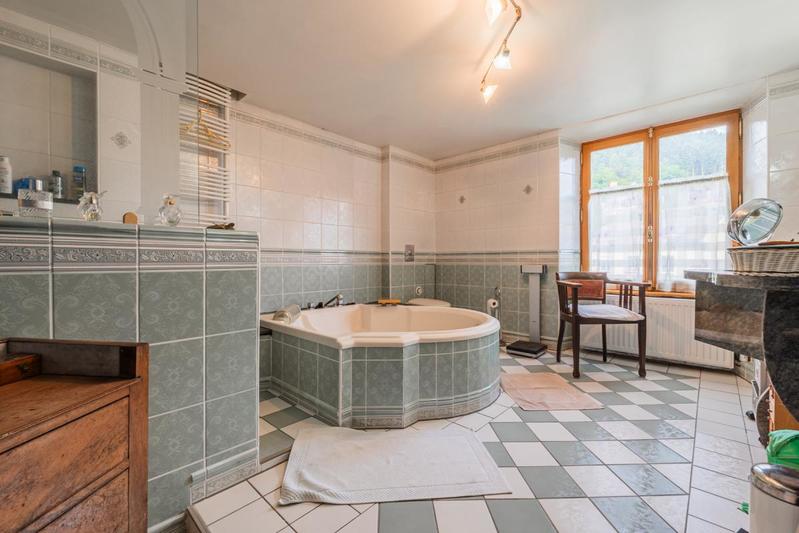 Maison - 600 m² - 19 pièces