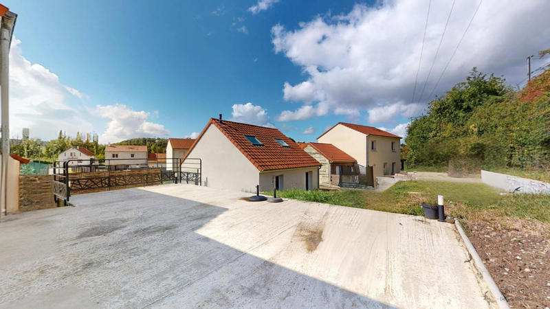 Maison - 112 m² - 6 pièces