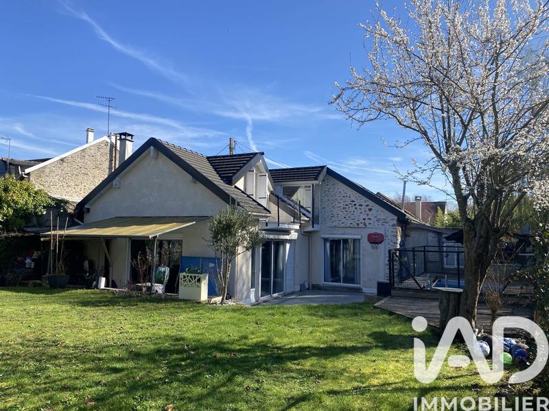 Maison - 105 m² - 5 pièces
