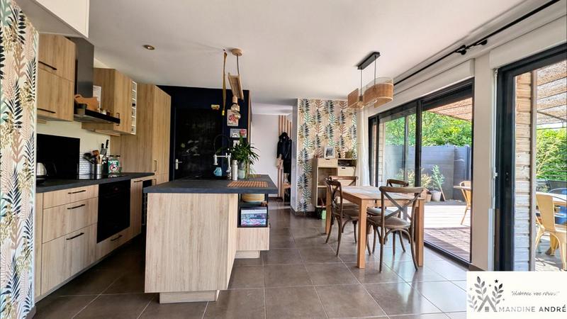 Appartement - 83 m² - 4 pièces