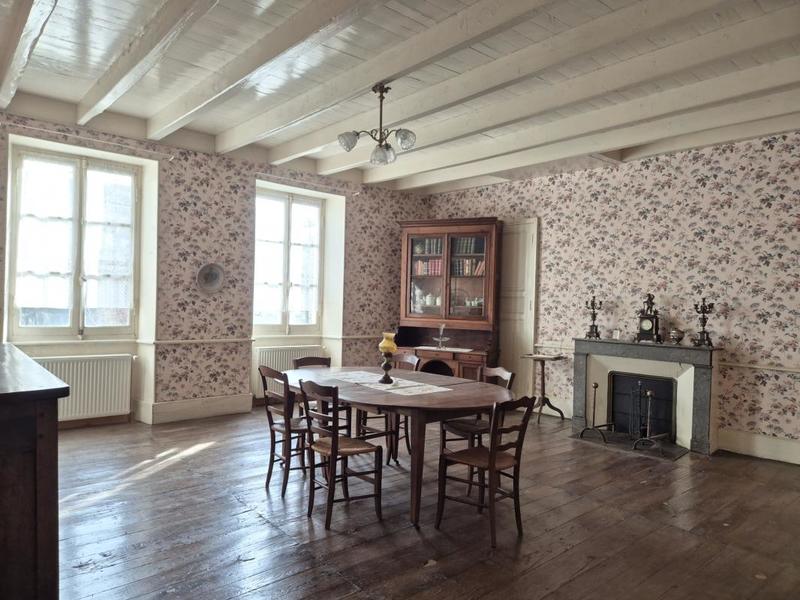 Propriété - 376 m² - 12 pièces