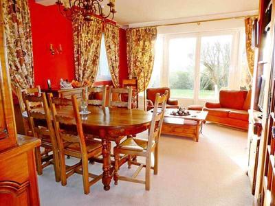 Maison - 143 m² - 6 pièces