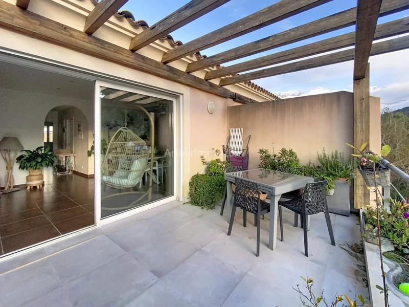 Appartement - 73 m² - 3 pièces