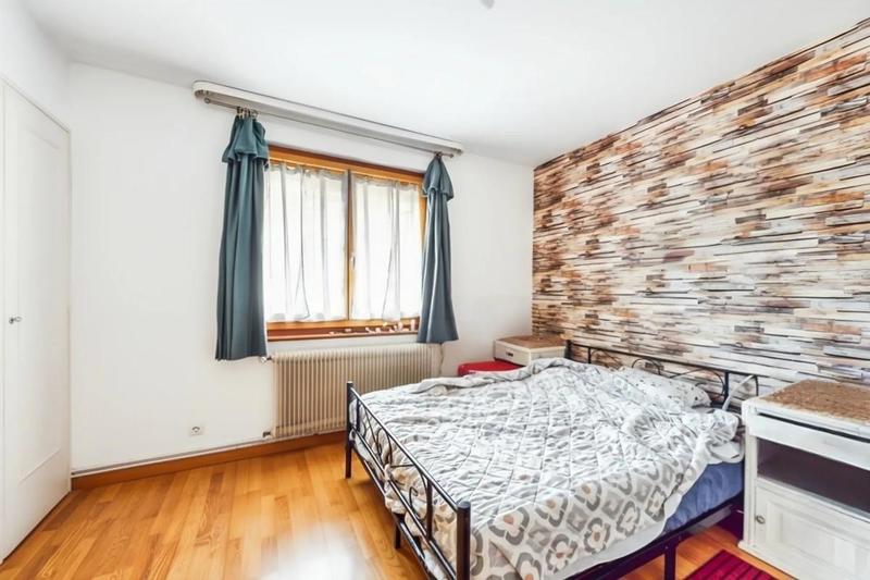 Maison - 290 m² - 9 pièces