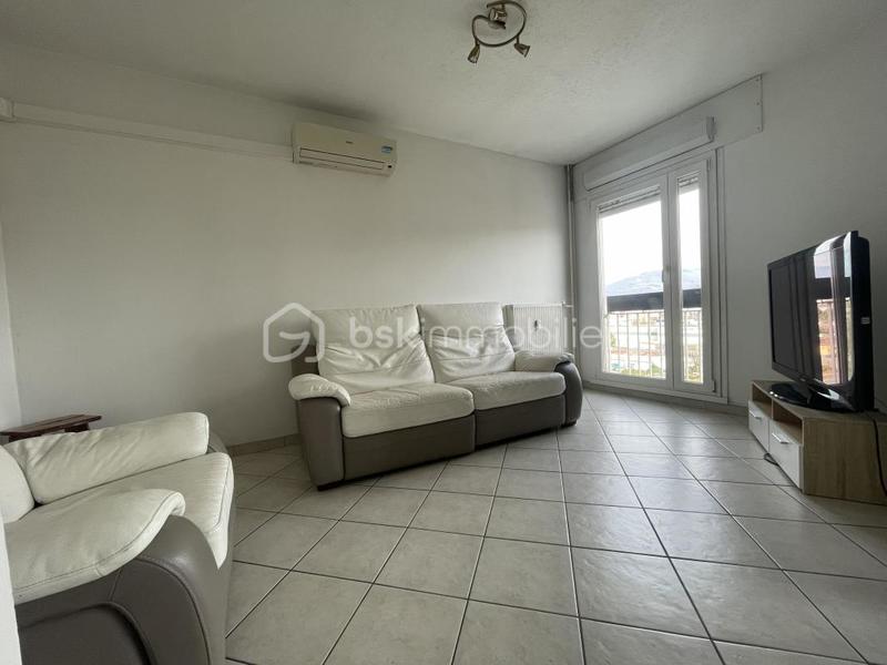Appartement - 96 m² - 5 pièces