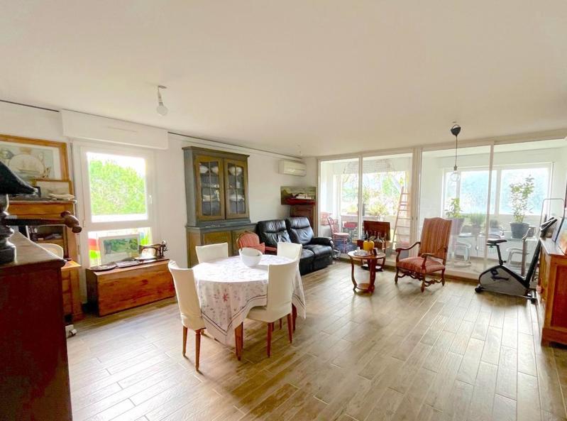 Appartement - 76 m² - 3 pièces