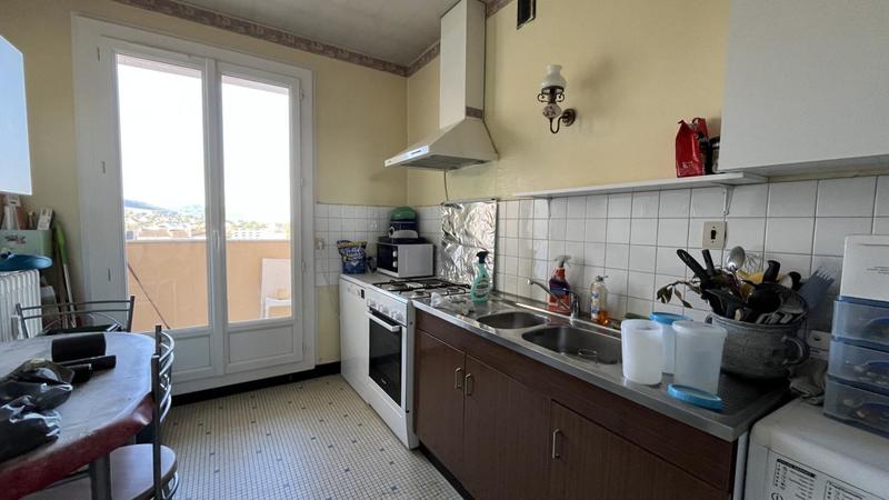 Appartement - 75 m² - 3 pièces