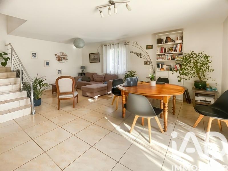 Maison - 82 m² - 5 pièces
