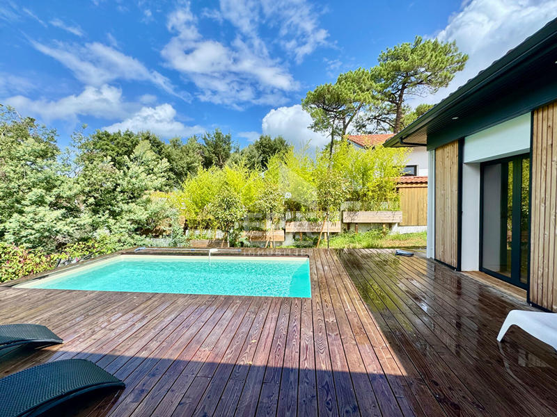 Maison - 141 m² - 7 pièces