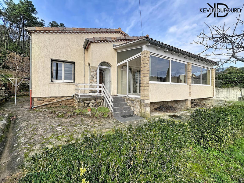 Maison - 170 m² - 6 pièces