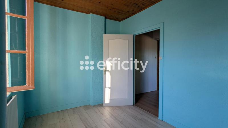 Maison - 96 m² - 5 pièces