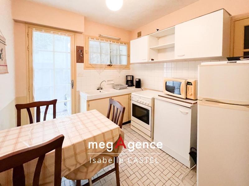 Maison - 210 m² - 7 pièces