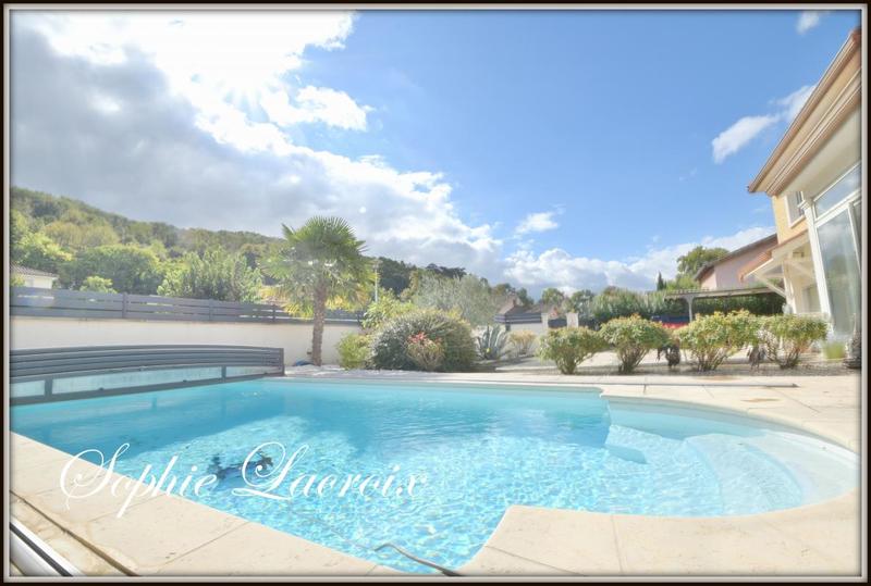 Villa - 148 m² - 6 pièces