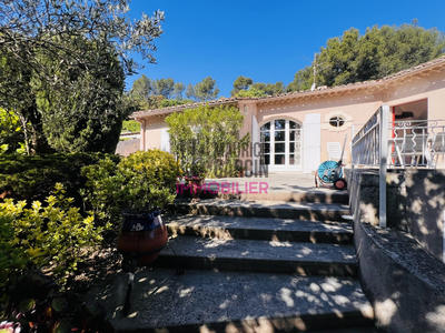 Maison - 140 m² - 5 pièces