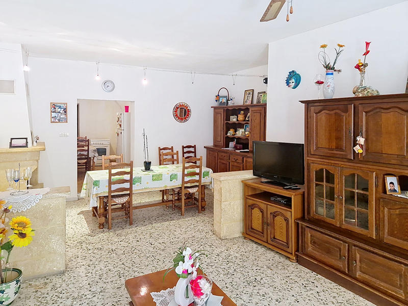 Maison - 233 m² - 6 pièces