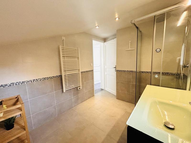 Propriété - 128 m² - 4 pièces